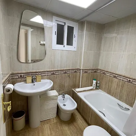 A 5 Min Estacion De Tren- Patio-Parking Y Playa Apartment Malaga Exterior photo